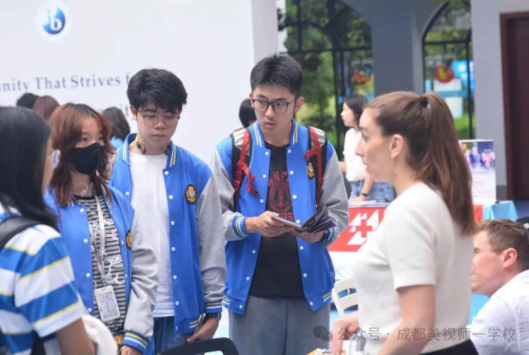 融合部丨啟航未來，與世界名校零距離——融合部中學(xué)秋季海外大學(xué)展盛大啟幕